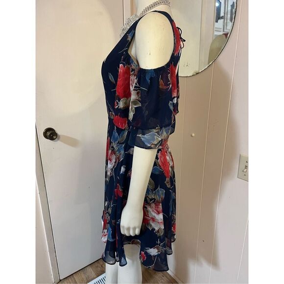 NWOT Soieblu Flirty Blue Floral Cold Shoulder Backless Short Flowy Party Frock M - Picture 5 of 9